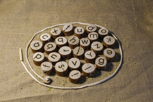 QTOYS - Alphabet Threading Set